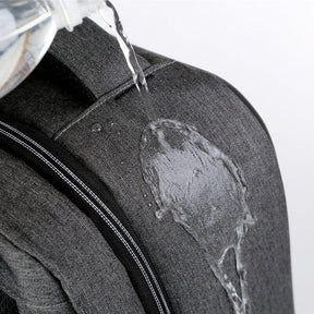 Mochila Executiva LN411 - Notebook 15`, Impermeável, Porta USB e Trava TSA